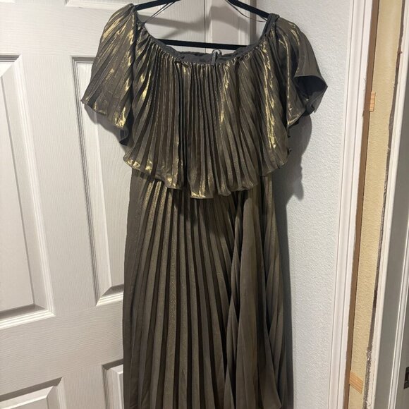 NWT NYE Anthropologie Pleated Metallic Skirt 14 Gold Top Midi | wedding guest - Picture 6 of 8